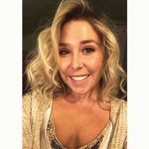 Meet your Posher, Maeve